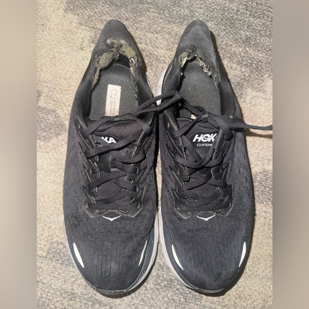 Hoka Clifton 8 (2 pairs) - Picture 2 of 10